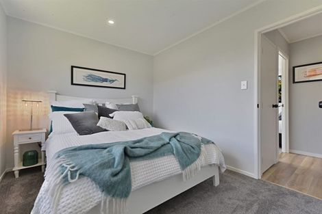 Photo of property in 174 Solar Road, Glen Eden, Auckland, 0602