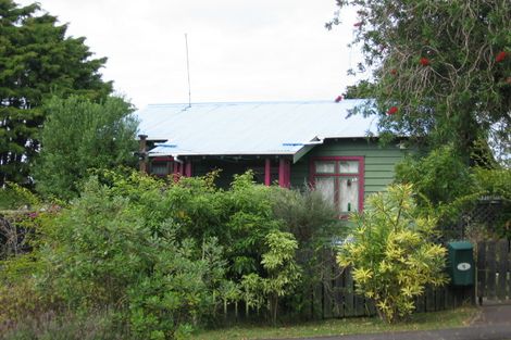 Photo of property in 16 Miro Street, New Lynn, Auckland, 0600