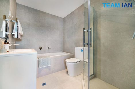 Photo of property in 11 Kayle Glen, West Harbour, Auckland, 0618
