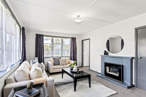 Photo of property in 198 Waddington Drive, Naenae, Lower Hutt, 5011