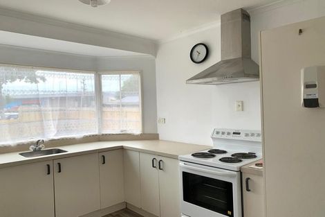 Photo of property in 1 Menary Street, Papakura, 2110