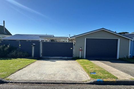 Photo of property in 16 Collison Terrace, Haumoana, 4102