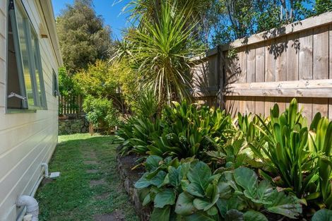 Photo of property in 2/13 Montgomery Avenue, Belmont, Auckland, 0622