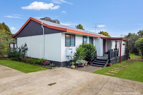 Photo of property in 32 Cemetery Road, Waiuku, 2123