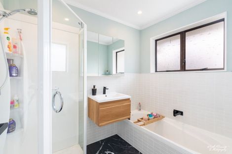 Photo of property in 3f2- Ararino Street, Trentham, Upper Hutt, 5018