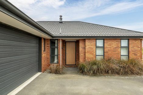 Photo of property in 1 Reeds Road, Darfield, 7510