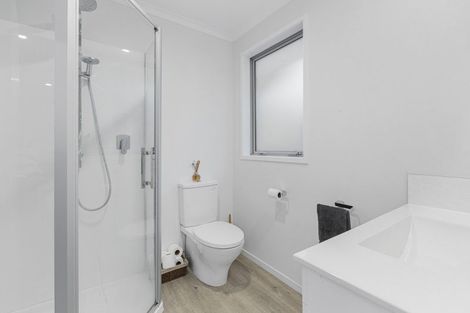 Photo of property in 198 Seaview Road, Westown, New Plymouth, 4310