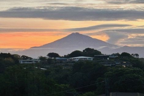 Photo of property in 92 Mangorei Road, Strandon, New Plymouth, 4312