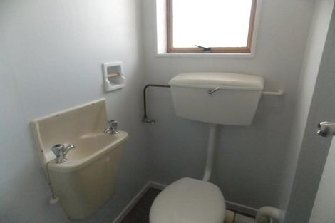 Photo of property in 1a Southern Cross Crescent, Island Bay, Wellington, 6023