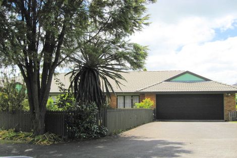 Photo of property in 2 Oakwood Place, Pukekohe, 2120