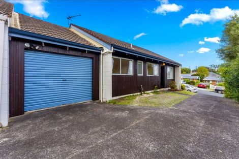 Photo of property in 1/1 Gatman Street, Birkdale, Auckland, 0626