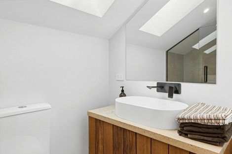 Photo of property in 12 Cleland Close, Wanaka, 9382