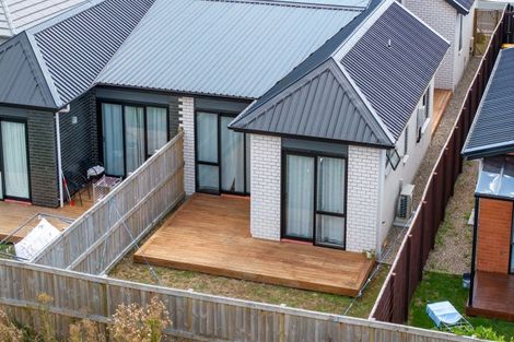Photo of property in 8/16 Molesworth Street, Taita, Lower Hutt, 5011