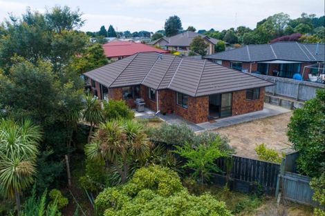 Photo of property in 5 Fytfield Place, Paraparaumu, 5032