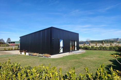 Photo of property in 3/24 Caesars Place, Churton Park, Wellington, 6037