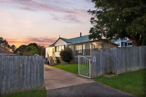 Photo of property in 57 Anich Road, Massey, Auckland, 0614