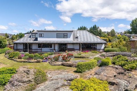 Photo of property in 13 Craig Place, Bridge Hill, Alexandra, 9320