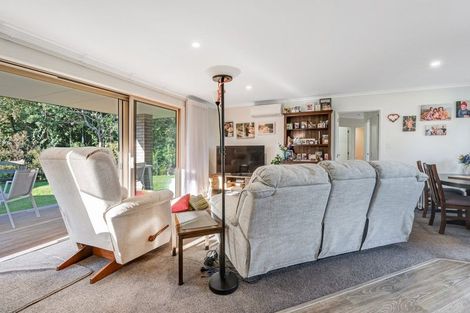 Photo of property in 30 Kawariki Road, Helensville, 0800