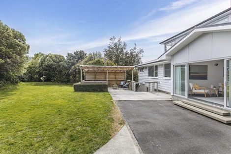 Photo of property in 46a Waru Street, Khandallah, Wellington, 6035