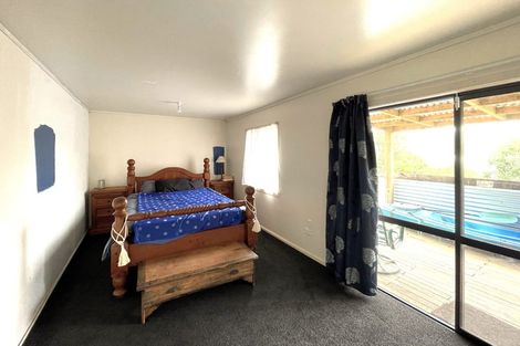 Photo of property in 675 Te Waitere Road, Taharoa, 3988