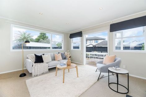 Photo of property in 13 Roby Street, Te Atatu Peninsula, Auckland, 0610