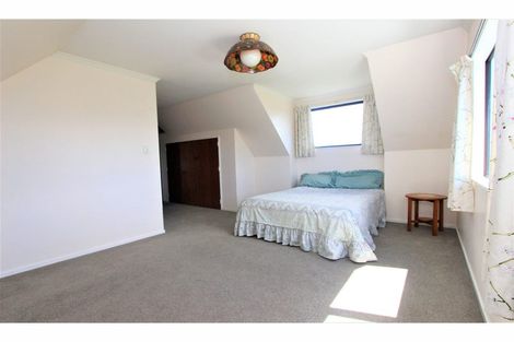 Photo of property in 1 Henry Street, Blenheim, 7201