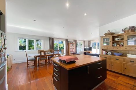Photo of property in 209 Victoria Road, Devonport, Auckland, 0624