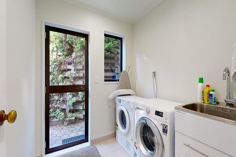 Photo of property in 60 Satara Crescent, Khandallah, Wellington, 6035