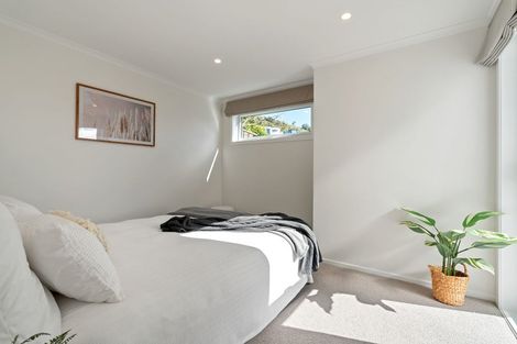 Photo of property in 68 Kinghorne Street, Strathmore Park, Wellington, 6022