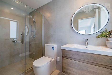 Photo of property in 30 Colliston Rise, Pinehill, Auckland, 0632