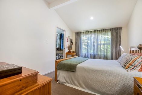 Photo of property in 11 Lemnos Place, Titirangi, Auckland, 0604