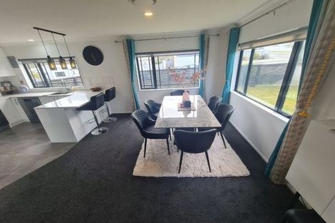 Photo of property in 47 Staithes Drive North, Whitby, Porirua, 5024