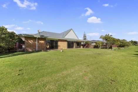 Photo of property in 33 Berescourt Place, Mount Maunganui, 3116