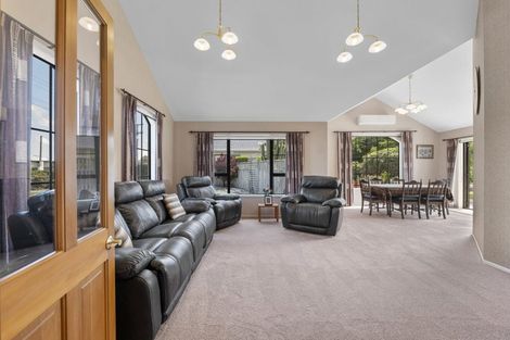 Photo of property in 79 Turuturu Road, Hawera, 4610