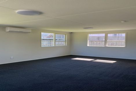 Photo of property in 13 Woodstock Road, Forrest Hill, Auckland, 0620