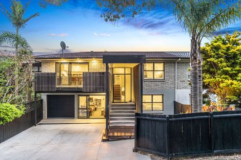 Photo of property in 2/15 Walter Street, Hauraki, Auckland, 0622