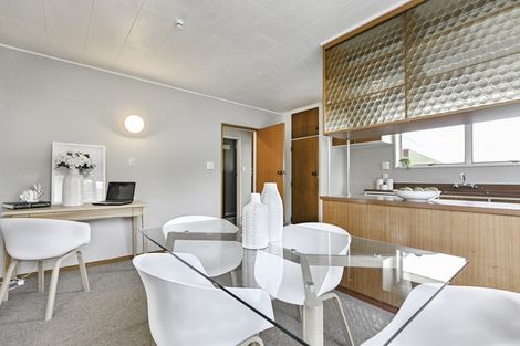 Photo of property in 1 Bale Place, Havelock North, 4130