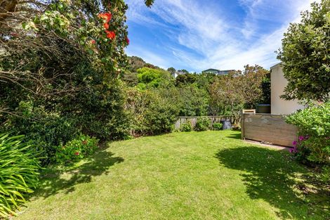 Photo of property in 8 Paremata Drive, Paremata, Porirua, 5024
