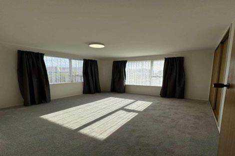 Photo of property in 17 Beeston Place, Redwood, Christchurch, 8051