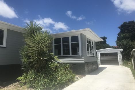 Photo of property in 14 Amberley Avenue, Te Atatu South, Auckland, 0610
