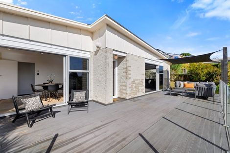 Photo of property in 9 Cabot Place, Frankleigh Park, New Plymouth, 4310