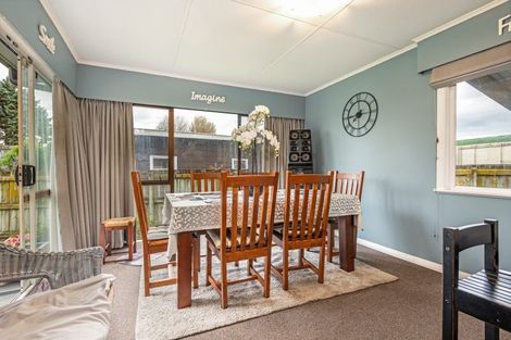 Photo of property in 12 Moray Place, Highbury, Palmerston North, 4412