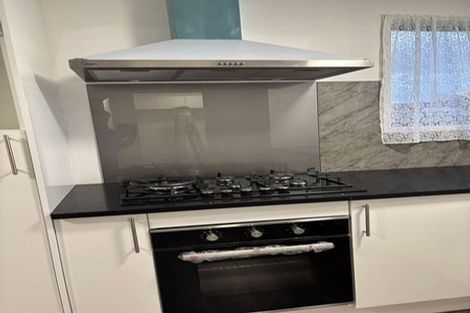 Photo of property in 5 Treviso Place, Clover Park, Auckland, 2023