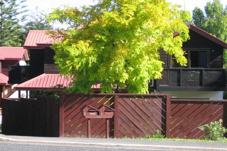 Photo of property in 1/20 Channel View Road, Campbells Bay, Auckland, 0630