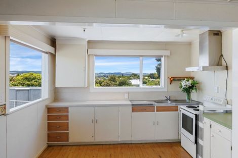 Photo of property in 38 Puriri Street, Hilltop, Taupo, 3330