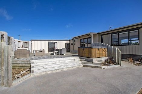 Photo of property in 413a Baylys Coast Road, Dargaville, 0377
