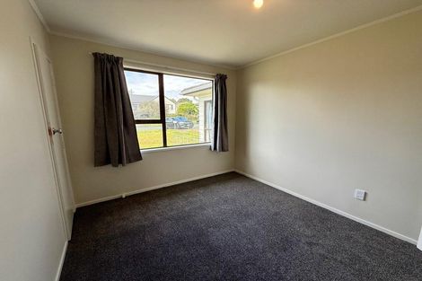 Photo of property in 6 Elvira Place, Ranui, Auckland, 0612