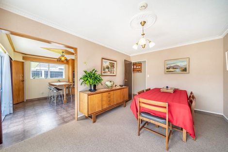 Photo of property in 11 Observatory Close, Whitby, Porirua, 5024