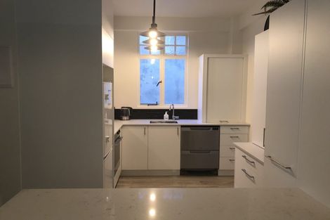 Photo of property in 154u1 Oriental Parade, Oriental Bay, Wellington, 6011