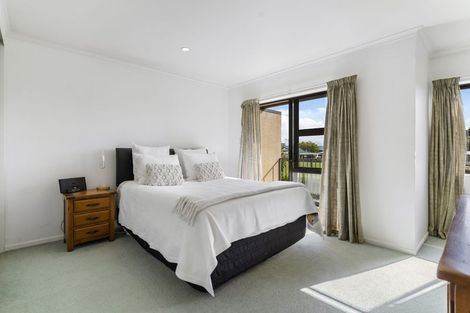 Photo of property in 5/15 Harbour View Road, Te Atatu Peninsula, Auckland, 0610